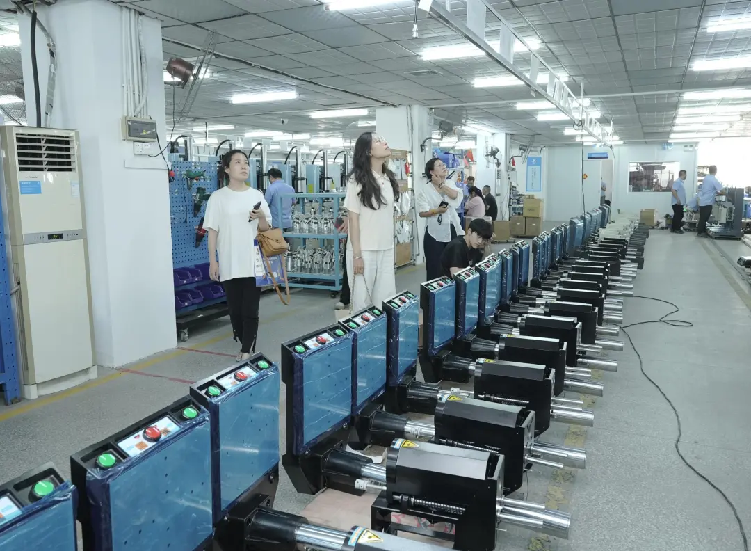 政企學(xué)界半年來訪50+次！這家超聲波龍頭企業(yè)的"吸睛密碼"究竟是什么？
