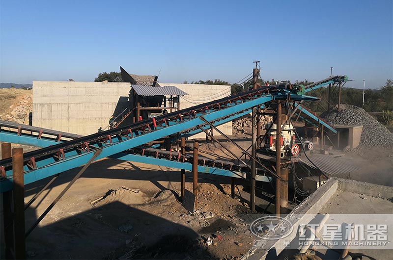 花崗巖制砂生產線現(xiàn)場 花崗巖制砂生產線現(xiàn)場